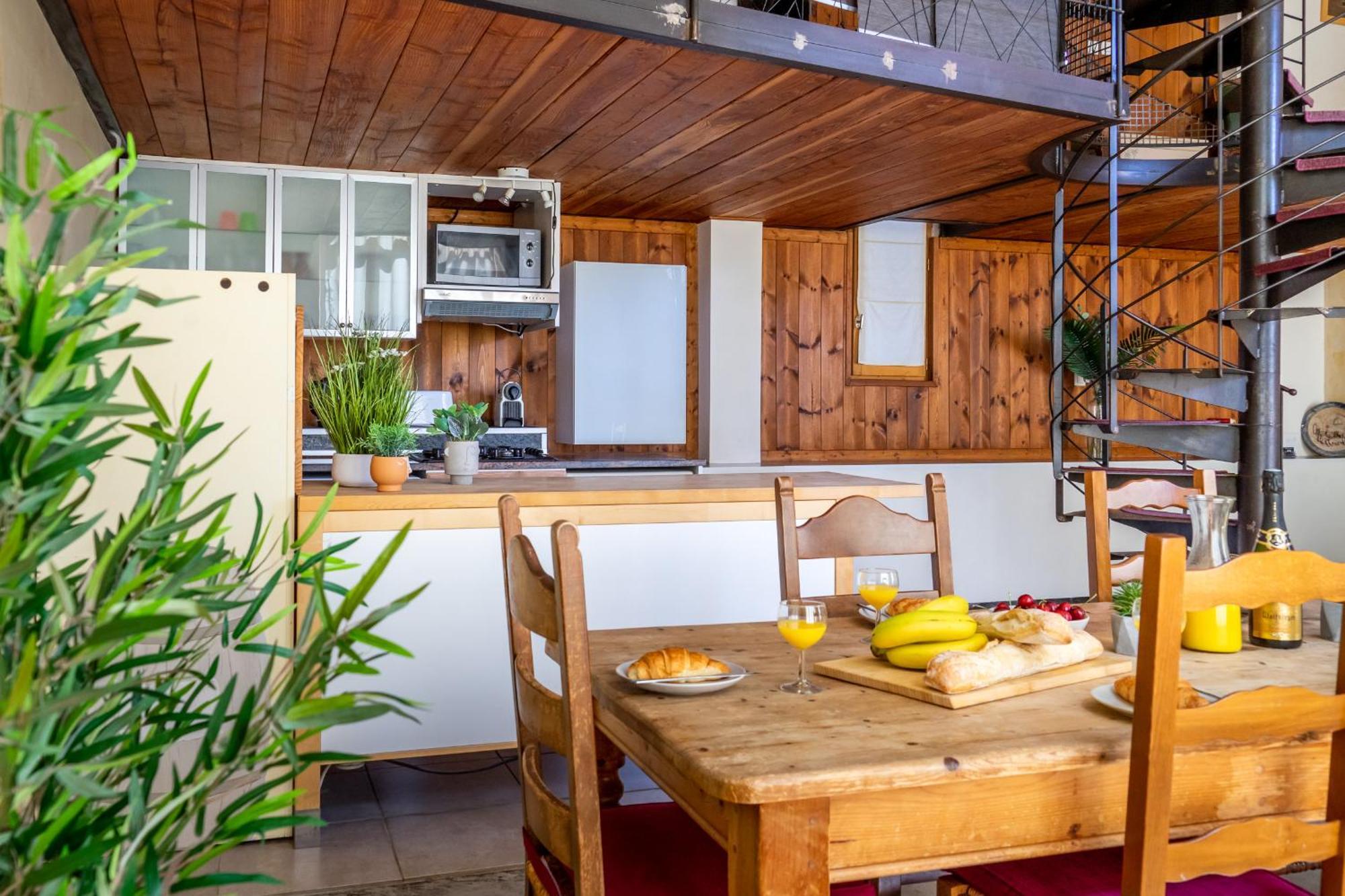 Ultimate Relaxation For Family Or Group At Renowned Couvent Des Ursulines, A Tranquil Escape In Historic Pezenas 빌라 객실 사진